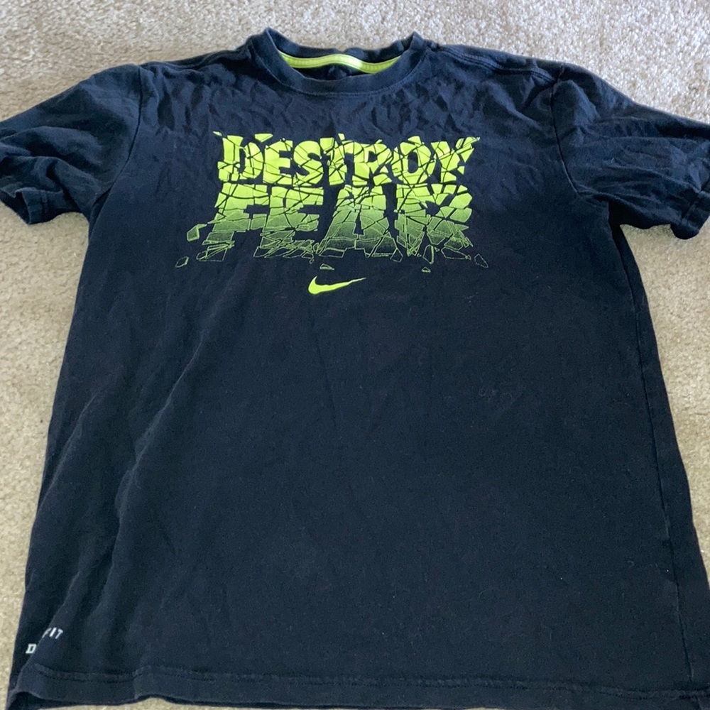 Nike t shirt